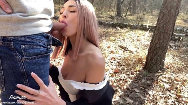 Превью Парень привез телочку на природу, чтобы трахнуть ее в пилотку № 35391