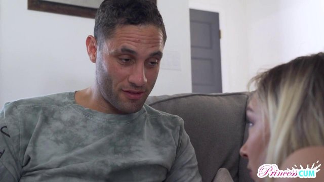 Превью Телка с мохнатым лобком стонет, пока парень дрючит ее киску раком № 35616