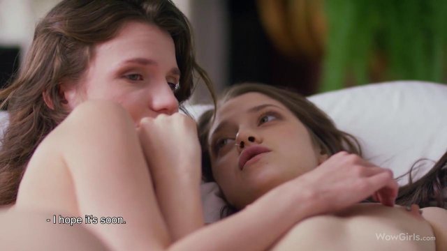 Превью Лесбиянки после мастурбации все же решились на секс втроем с парнем № 35643