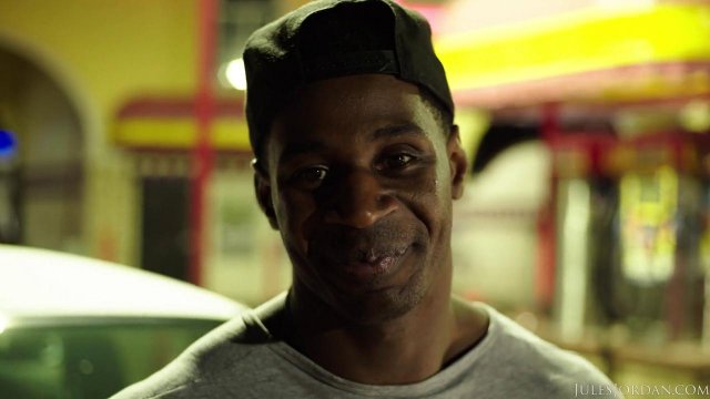 Превью Негр посадил на член белую девушку с влажной киской № 36211