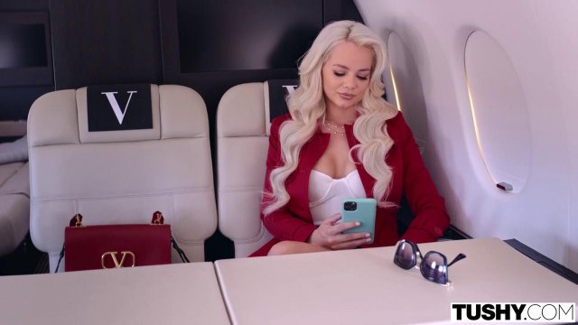 Превью Блондинка получила от мужчины куни и самый классный секс № 36229