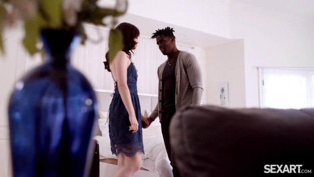 Превью Негр с дредами овладел узкой писькой белой красавицы № 36287