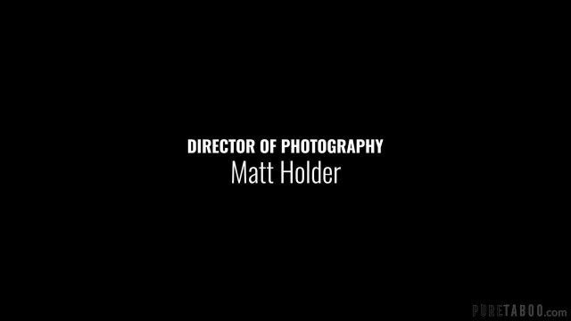 Превью Отец нашел способ утешить дочку и развел ее на секс № 36304