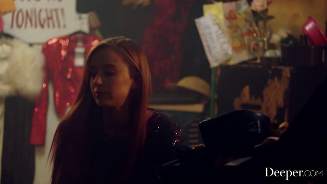 Превью Негр отымел девушку прямо в театре на глазах у всех № 37813