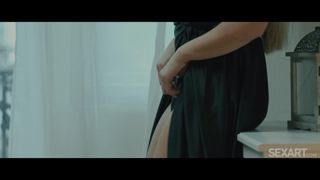 Превью Стройная партнёрша во время вагинала громко стонет и кончает № 44722