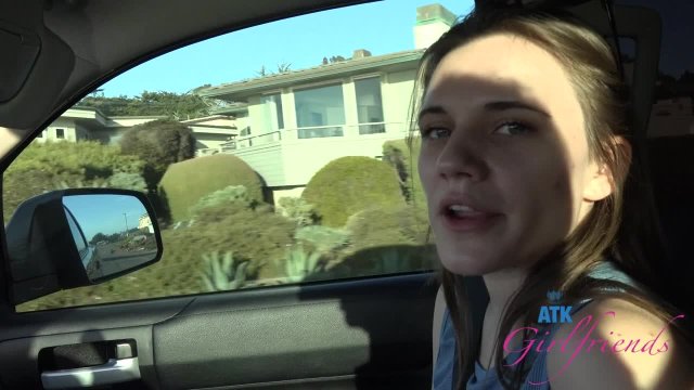 Превью Выгулял свою подружку, а потом поимел её № 46430